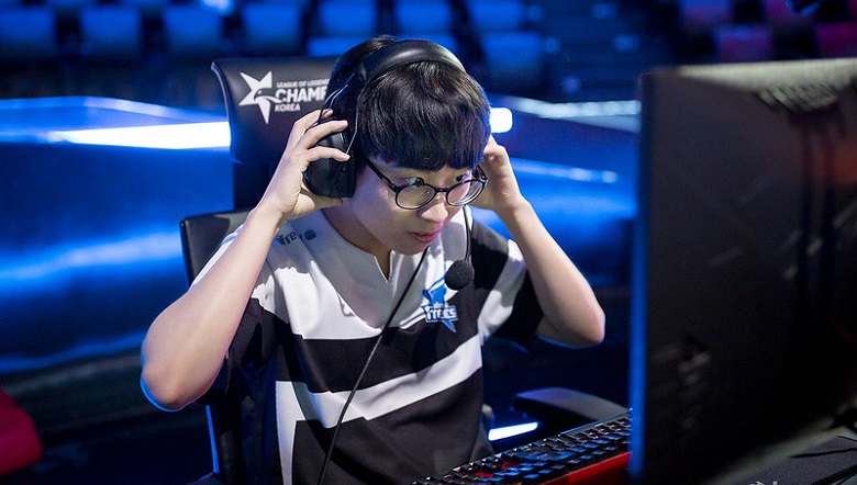 Lịch trực tiếp LCK mùa Hè 2021 ngày 4 tuần 3: AF vs GEN - Ảnh 1