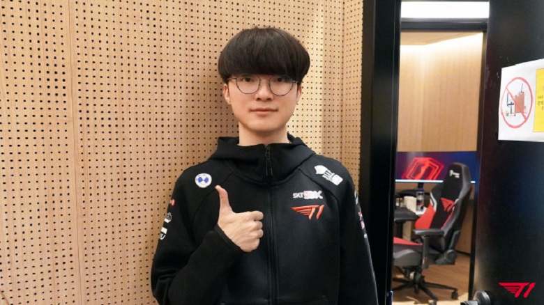 Faker:' Tôi thấy có lỗi vì mình đã không thể phối hợp tốt hơn với các đồng đội' - Ảnh 2