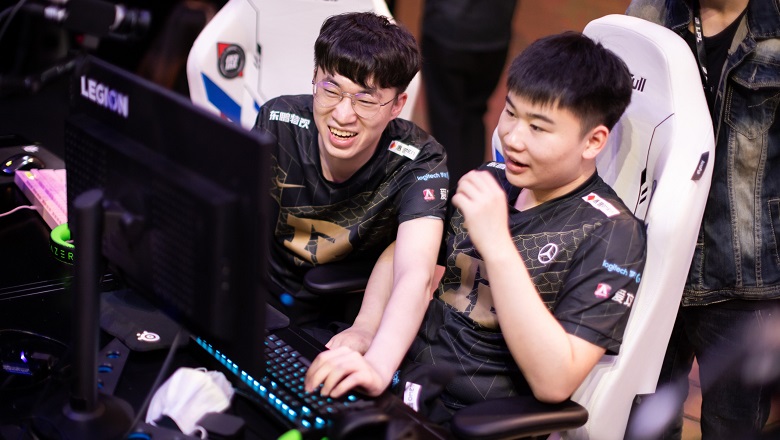 Lịch trực tiếp LPL mùa Hè 2021 ngày 3 tuần 5: RNG vs LGD, FPX vs BLG - Ảnh 1